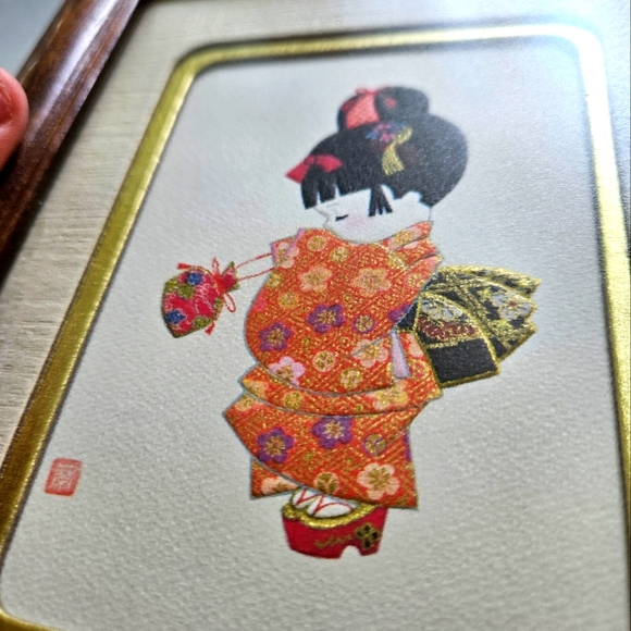 Japanese girl in kimono decor - Picture 6 of 6